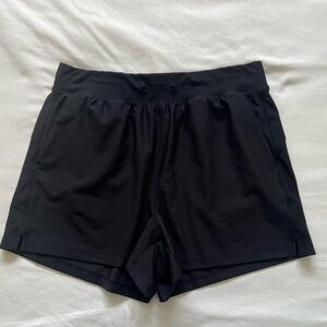 Old Navy Active Powersoft High- Rise Go-Soft Shorts. Size M